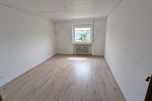 Wunderschöne 3,5-Zimmer-Wohnung mit Balkon in Ingolstadt in City Nähe – Gratzerstraße 21, 85055 Oberhaunstadt, Ingolstadt – Vorschaubild 3