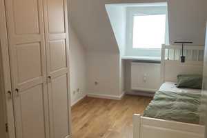 Ruhige Dachgeschoß-Wohnung mit EBK in bester Lage von Rüttenscheid  - Ideal für Singles oder Paare – Von-Einem-Strasse 13, 45130 Essen – Vorschaubild 6