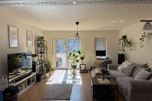 2-Zimmer-Wohnung in unmittelbarer Nähe zur TU | Mit Tiefgaragenstellplatz | Schmidt & Co. Immobilien – Die vollständige Adresse der Immobilie erhältst du vom Anbieter., 64289 Darmstadt-Nord, Darmstadt – Vorschaubild 2