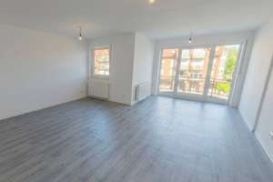 Großzügiges Raumwunder: Lichtdurchflutete 2-Zimmer-Wohnung mit Balkon in Paderborn-Dahl