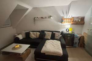 Sanierte 3-Zimmer Dachgeschosswohnung in Gladbach – Barbarossastr. 2a, 41061 Gladbach, Mönchengladbach – Vorschaubild 1