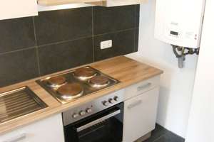 Sanierte 1,5-Zimmer-Kochn.-Diele-Bad, 31 m², EBK, mit Design-Badezimmer, im Hochparterre, ab 01.06. – Alter Postweg 48a, 86159 Hochfeld, Augsburg – Vorschaubild 11