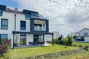LuxLiving: Stilvolles Zuhause für höchste Ansprüche – Die vollständige Adresse der Immobilie erhältst du vom Anbieter., 71088 Holzgerlingen – Vorschaubild 2