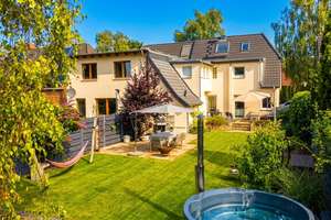 Teilsanierte Doppelhaushälfte mit traumhaftem Garten in guter Wohnlage in HH-Billstedt - Wentzel Dr. – Die vollständige Adresse der Immobilie erhältst du vom Anbieter., 22117 Billstedt, Hamburg – Vorschaubild 2