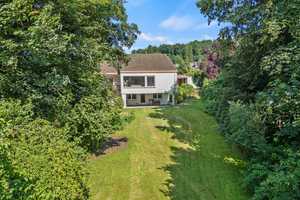 Weingarten - Oberstadt
Herausragendes Anwesen mit 3.277 m² parkähnlichem Grundstück – Ravensburg (Kreis) – Vorschaubild 4