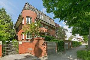 Eindrucksvolle Stadtvilla mit weitläufigem Garten++Vermietete Wohnung im Hochparterre – Die vollständige Adresse der Immobilie erhältst du vom Anbieter., 14169 Zehlendorf, Berlin – Vorschaubild 1