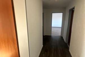 Helle 3,5-Zimmer-Dachgeschosswohnung mit Balkon in Duisburg-Hamborn – Markgrafenstr. 3, 47166 Obermarxloh, Duisburg – Vorschaubild 7