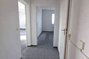 Helle 2-Zimmer-Wohnung mit Balkon in Wolfsburg – Hochring 39, 38440 Eichelkamp, Wolfsburg – Vorschaubild 2