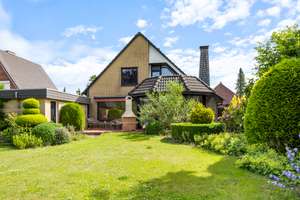 Ihr neues Zuhause: 5-Zimmer-Einfamilienhaus mit liebevoll angelegtem Garten – Die vollständige Adresse der Immobilie erhältst du vom Anbieter., 25746 Heide – Vorschaubild 2