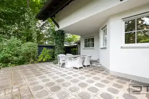 Architektenvilla mit Blick ins Grün & Einliegerwohnung in Seulbitz, Nähe Lohengrin Therme! – Bayreuth – Vorschaubild 13