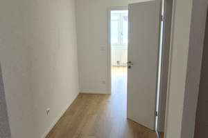 1750 € - 107 m² - 4.5 Zi.
Zentral gelegene Wohnung an der Donau
Kernsaniert in 2024 – Die vollständige Adresse der Immobilie erhältst du vom Anbieter., 89231 Neu-Ulm – Vorschaubild 2