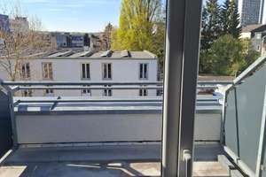 *** 1,5 Zimmer mit Balkon, Küche, Bad, renoviert, inkl. Strom und Internet***
