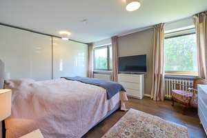RODENKIRCHEN-MALERVIERTEL: Schöner Atrium-Bungalow mit uneinsehbarem Garten in sehr ruhiger Lage! – Die vollständige Adresse der Immobilie erhältst du vom Anbieter., 50999 Rodenkirchen (Ortsteil), Köln – Vorschaubild 7