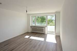 Lichtdurchflutete 2-Zimmer-Wohnung mit großem Südost-Balkon & freiem Blick