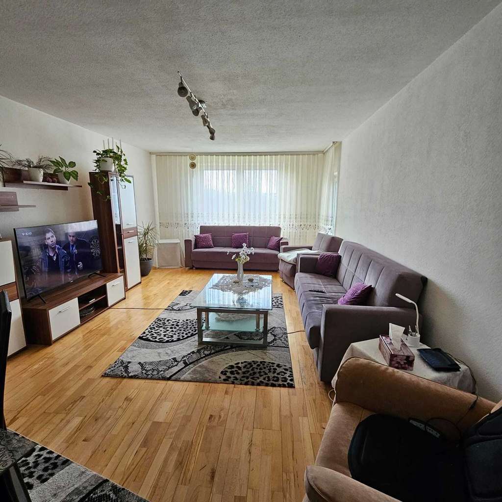 3-Zimmer-Wohnung im 1. OG mit Aufzug – Solide Kapitalanlage oder neues Zuhause