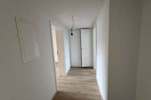 Mieten ab 01.04., zahlen ab 01.05.!Ruhig wohnen in Duisburg! – Mozartstraße 21, 47226 Rheinhausen-Mitte, Duisburg – Vorschaubild 1