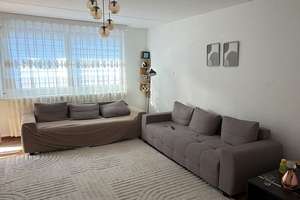 Viel Platz für den Alltag: 4-Zimmer-Wohnung in Heide – Föhrer Str. 42, 25746 Heide – Vorschaubild 1