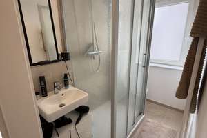 Lichtdurchflutete, modern renovierte 2-Zimmer-Wohnung in der List – Robertstraße 7, 30161 List, Hannover – Vorschaubild 5