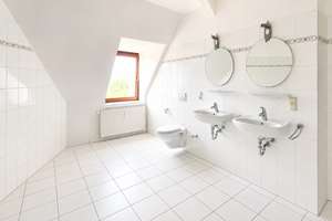 3-Zimmer-Dachgeschosswohnung In Trier-Ehrang zu vermieten! – Ehranger Str. 4, 54293 Ehrang/Quint, Trier – Vorschaubild 2