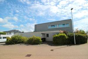 Großzügiges Architektenhaus in Feld- und Waldnähe – Die vollständige Adresse der Immobilie erhältst du vom Anbieter., 41540 Dormagen – Vorschaubild 1