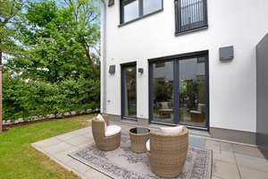 Familienfreundliches Reihenhaus mit Südterrasse und Tiefgaragenstellplatz – Ganzenmüllerstraße 114, 80999 Untermenzing, München – Vorschaubild 3