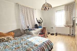 Schramberg: KAPITALANLER aufgepasst: 3 - Fam.-Mietshaus + 4 neuwert. Einzelgaragen – Die vollständige Adresse der Immobilie erhältst du vom Anbieter., 78123 Schramberg – Vorschaubild 22