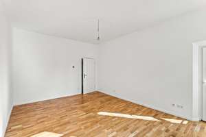 **Erstbezug nach Sanierung – helles Wohnen mit Balkon im grünen Kiez** – 14165 Zehlendorf, Berlin – Vorschaubild 4
