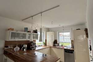 Moderne Doppelhaushälfte mit ca. 160m², 6 Zimmern, großem Garten, Balkon, Garage in  Altomünster – Stumpfenbacher Straße 43a, 85250 Altomünster – Vorschaubild 10