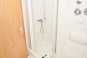 Helle Dachgeschosswohnung mit Balkon/Terrasse & Stellplatz – Gustav-Adolf-Straße 10, 9116 Altendorf, Chemnitz – Vorschaubild 11