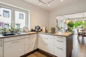 Wohnen mit Traumaussicht – Ihr modernes KfW 55 Haus mit großem Garten und viel Platz in Waldrach – Die vollständige Adresse der Immobilie erhältst du vom Anbieter., 54320 Waldrach – Vorschaubild 3