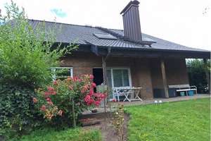 Zweifamilienhaus mit Keller, Balkon und großem Garten – 33609 Heepen, Bielefeld – Vorschaubild 4