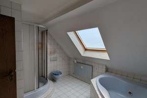 Rustikales Loft-Potenzial unterm Dach: 109 m² für Individualisten mit Kamin & Mansarde – Fontanestraße 12, 47139 Beeck, Duisburg – Vorschaubild 11