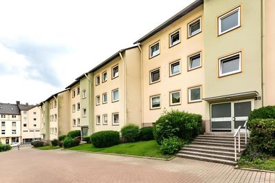Neues Zuhause. Neue Geschichten. / New home. New stories.