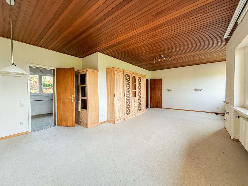 Immobilie in Schieder-Schwalenberg - Projekt Eigenheim: Einfamilienhaus mit Weitblick und Potenzial - Bild 4