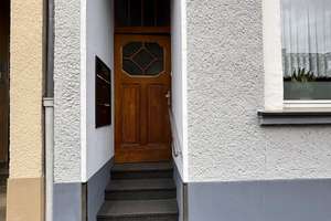 Gepflegtes Mehrfamilienhaus aus der Jahrhundertwende *PROVISIONSFREI* – Die vollständige Adresse der Immobilie erhältst du vom Anbieter., 40599 Hassels, Düsseldorf – Vorschaubild 2