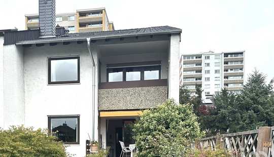 Bild von Investition mit Perspektive: Geräumiges Reihenhaus mit Werkstatt und Garten