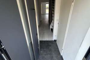 Familienfreundliches Reihenmittelhaus mit Garten in Nürnberg-Eibach – Die vollständige Adresse der Immobilie erhältst du vom Anbieter., 90451 Eibach, Nürnberg – Vorschaubild 3