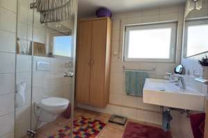 Familienfreundliches Zuhause in Stuttgart-Steckfeld - Doppelhaushälfte mit sonnigen Garten – Hans-Kächele-Straße 30, 70599 Steckfeld, Stuttgart – Vorschaubild 10