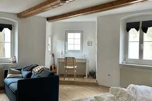 ***Befristet - Zentral gelegene 2 ZKB mit EBK - 2-er WG geeignet*** – Keplerstraße 6, 93047 Regensburg – Vorschaubild 1