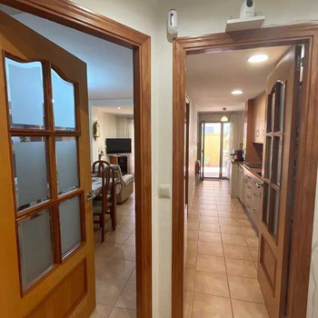 ZU VERKAUFEN IN PALAMÓS: mit Terrassen, Innenhöfen, Garage…