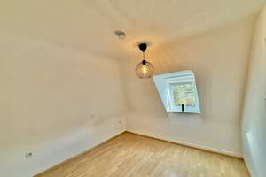 Für die Familie oder fürs Portfolio?! Dieses 3-Familienhaus kann beides! – Die vollständige Adresse der Immobilie erhältst du vom Anbieter., 70329 Rohracker, Stuttgart – Vorschaubild 10
