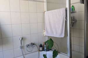 2-Zimmer-Wohnung mit großer Küche, Südbalkon & Tageslichtbad im Südviertel (Küche & Böden inkl.) – Max-Reger-Straße 5, 45128 Südviertel, Essen – Vorschaubild 3