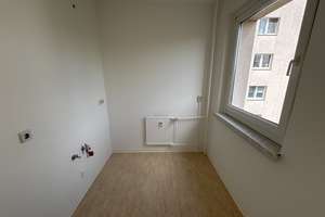 Schöne kleine 2 Zimmer Wohnung im Grünen mit Loggia – Märkische Allee 208, 12679 Marzahn, Berlin – Vorschaubild 6