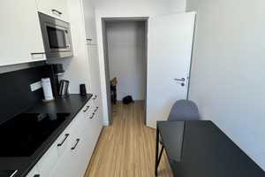 Helle, moderne 2-Zimmer-Wohnung mit guter Anbindung  – Urlaubstraße 4A, 97076 Würzburg – Vorschaubild 3