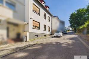 Voll vermietetes Dreifamilienhaus in Saarbrücken St. Arnual mit attraktivem Mietsteigerungspotenzial – Die vollständige Adresse der Immobilie erhältst du vom Anbieter., 66119 Sankt Arnual, Saarbrücken – Vorschaubild 2