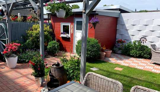 Bild von 4-Zimmer-Reihenmittelhaus mit Garten und Garage in Garbsen