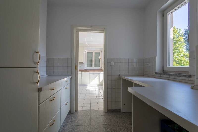 Immobilie in Stephanskirchen - Attraktive Dachgeschoß Maisonette - Wohnung in begehrter Lage von Stephanskirchen - Bild 2