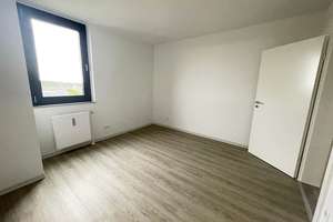 Willkommen in Ihrer frisch modernisierten Familien-Wohnung mit Balkon-Weitblick, Wannenbad, Gäste-WC – Friedensstraße 114a, 51145 Urbach, Köln – Vorschaubild 14