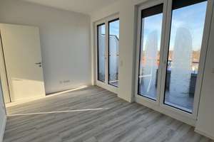 Dachgeschoss-Traum mit zwei sonnigen Terrassen in Altglienicke – Grünauer Straße 28, 12524 Altglienicke, Berlin – Vorschaubild 15