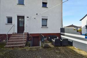 Solides Zuhause mit Garten und Stellplätzen – ideal für Familien – Die vollständige Adresse der Immobilie erhältst du vom Anbieter., 66780 Rehlingen-Siersburg – Vorschaubild 5
